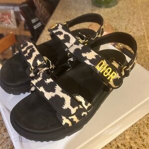 Authentic like new DiorAct Leopard Christian Dior Women's sandals